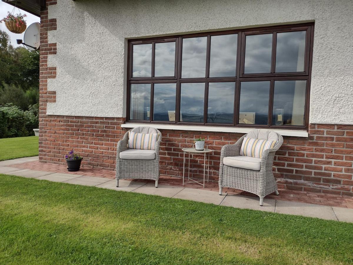 7 Burnside House Bed and Breakfast Kilmorack Exteriör bild
